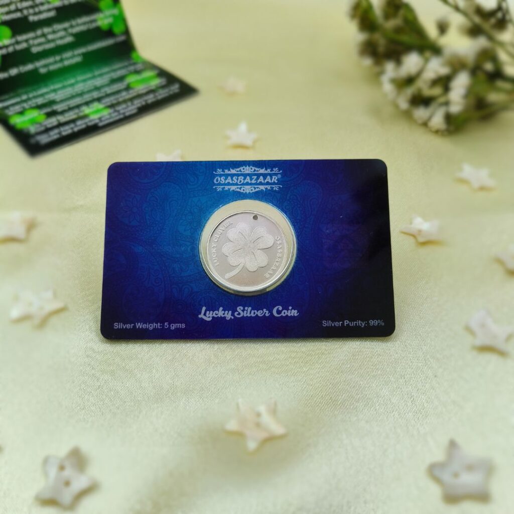 Lucky Clover Silver Coin Lifestyle Image 1